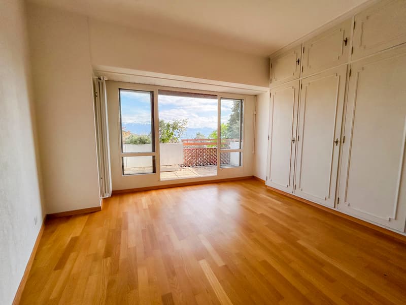 Attique de 163 m²  Vue lac et montagnes (13)