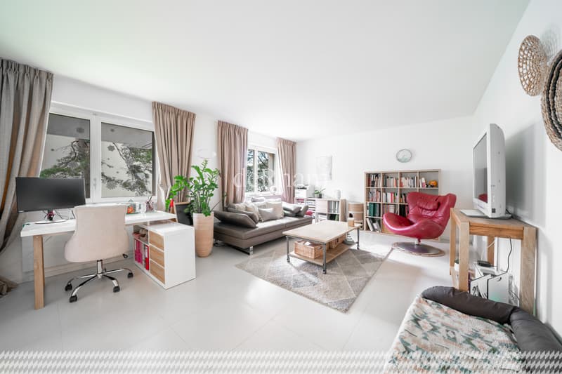 Appartement de 3.5 pièces de 135 m2 avec jardin (3)