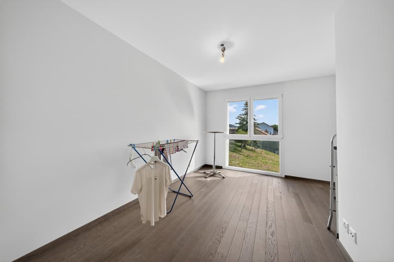 Spacieux duplex de 4,5 pièces Au coeur des vignes, vue Lac et Alpes (9)