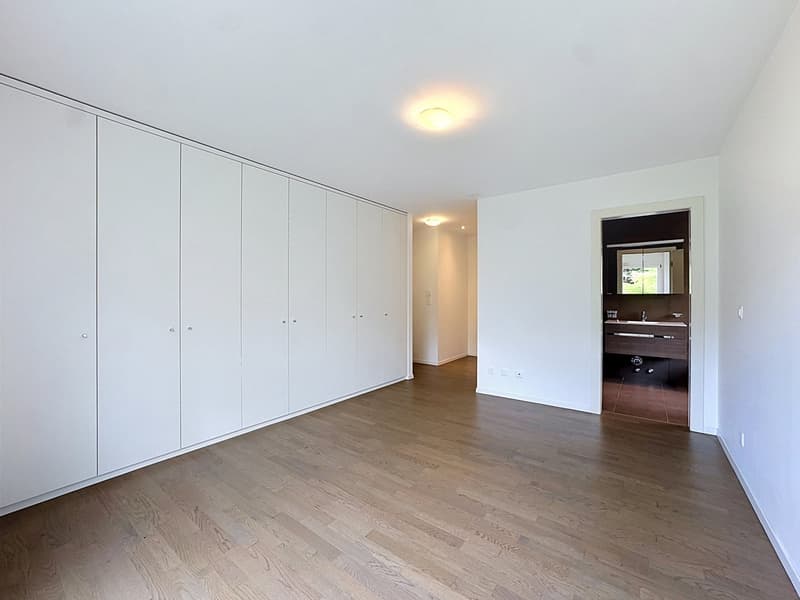 Appartement de 5.5 pièces avec vue sur le lac (9)