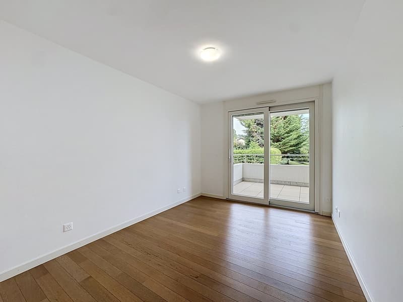 Appartement de 5.5 pièces avec vue sur le lac (11)