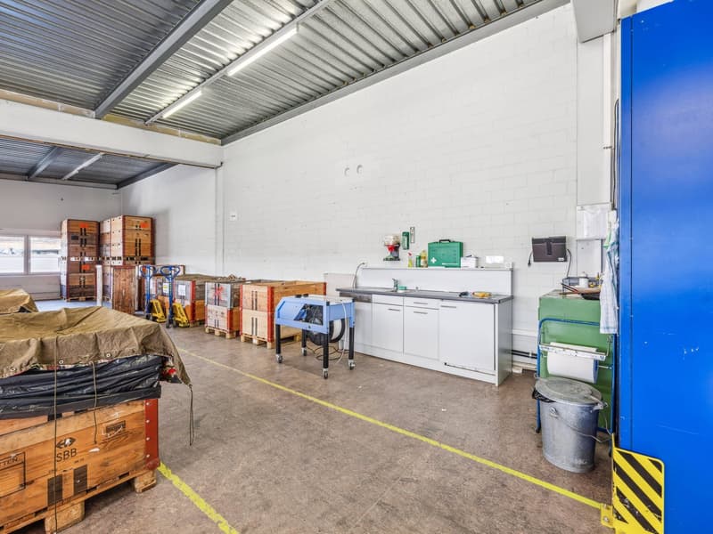 Geräumige Lagerhalle in Knutwil zu vermieten (7)