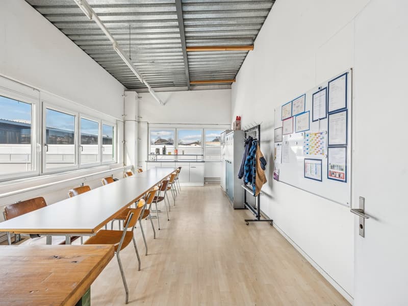Geräumige Lagerhalle in Knutwil zu vermieten (8)