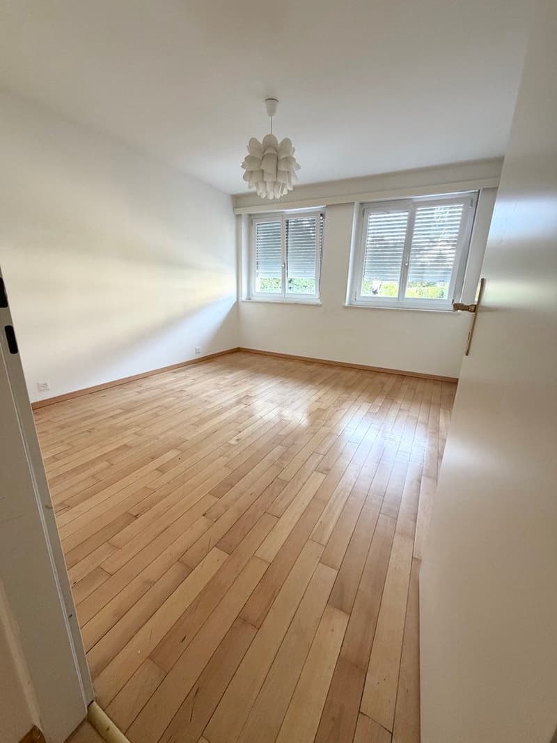 Moderne 3-Zimmer-Wohnung mit Balkon in Binningen (8)