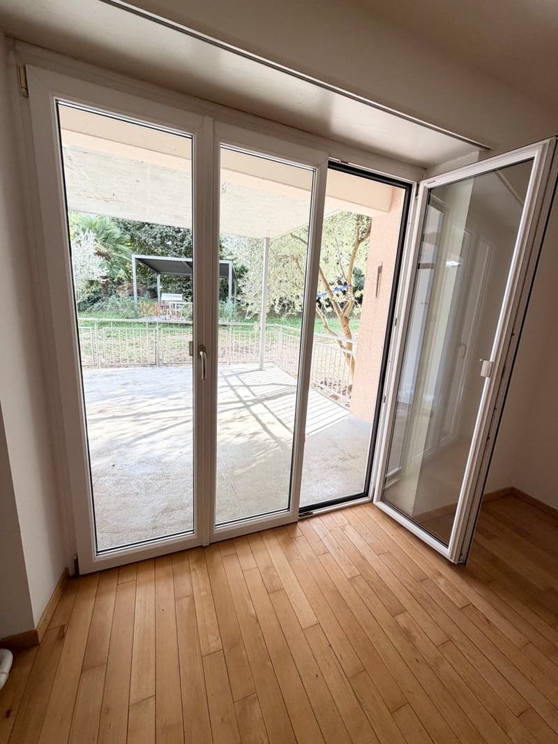 Moderne 3-Zimmer-Wohnung mit Balkon in Binningen (7)