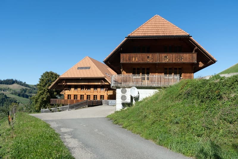 Bauernhaus & Stöckli - ruhig, privat und an Alleinlage (2)
