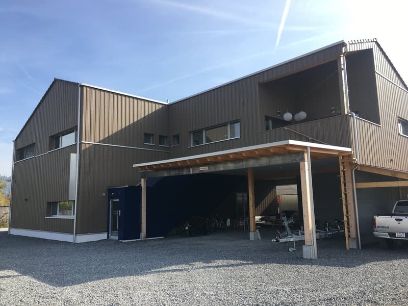 Charmantes Studio mit Balkon und eigener Waschmaschine in Brittnau (7)