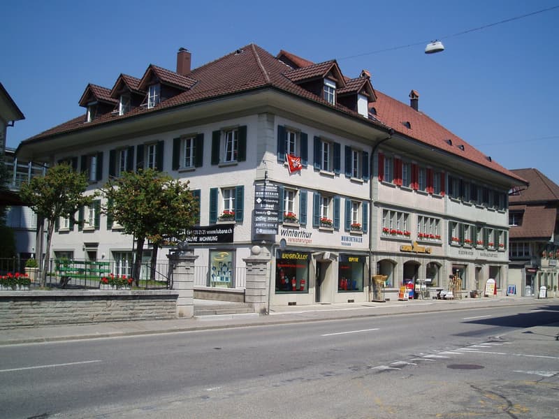 Attraktive Praxis- / Dienstleistungsfläche im Zentrum von Huttwil (1)