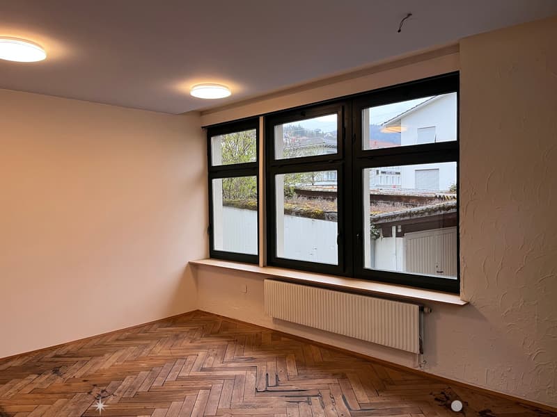 renovierter Gewerberaum an Toplage in Biel – ideal für Salon, Praxis oder Büro (4)