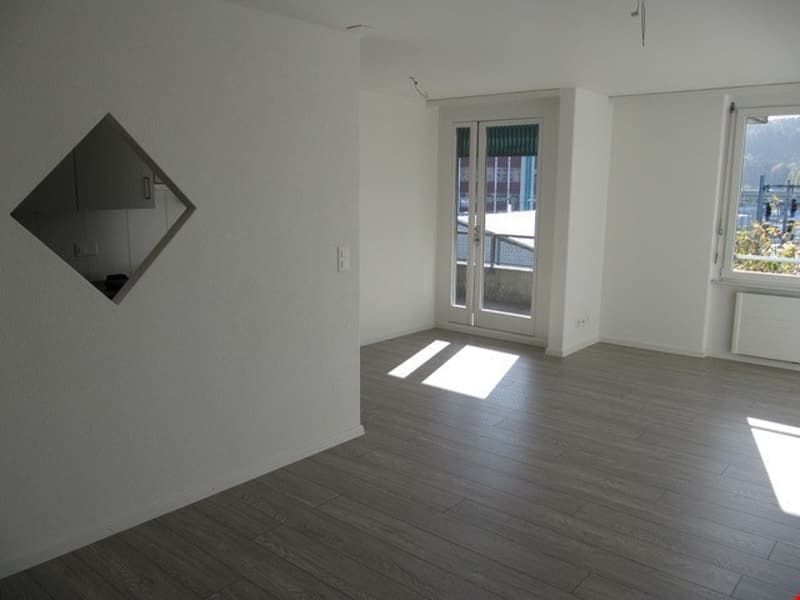 neu renovierte Wohnung in Brügg (5)