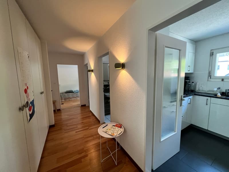 schöne und helle 4.5-Zimmerwohnung mit Aussicht auf die Aare (4)