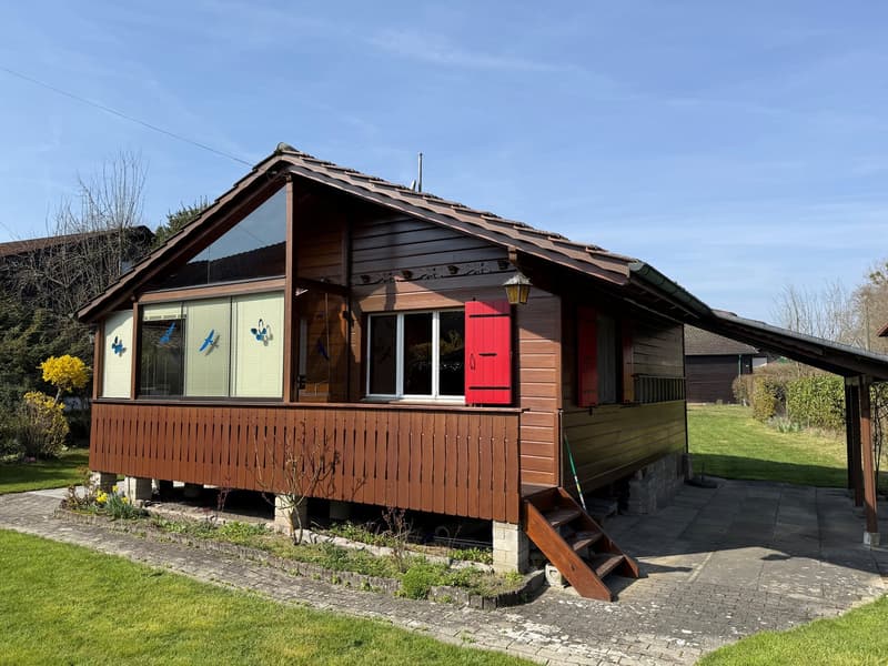 Reserved! Charming wooden chalet in a quiet location in Avenches (2)