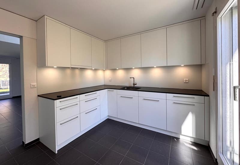 Neu saniertes 6.5-Zimmer-Einfamilienhaus mit Studiowohnung (5)