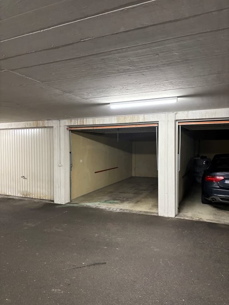 Garagenbox zu vermieten (1)