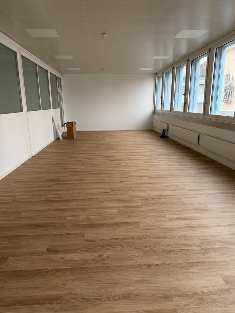 Moderne Büroräumlichkeit in Grenchen (5)