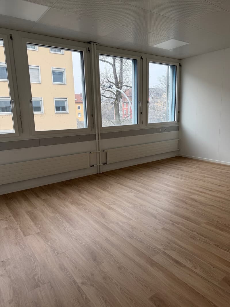 Moderne Büroräumlichkeit in Grenchen (4)