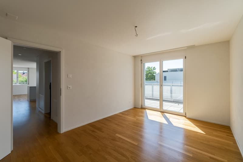 TOP MODERNE 3.5-Zimmer-Attikawohnung mit grosse Terrasse (6)