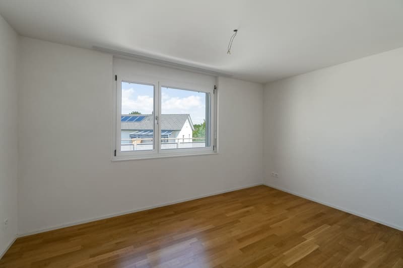 TOP MODERNE 3.5-Zimmer-Attikawohnung mit grosse Terrasse (11)