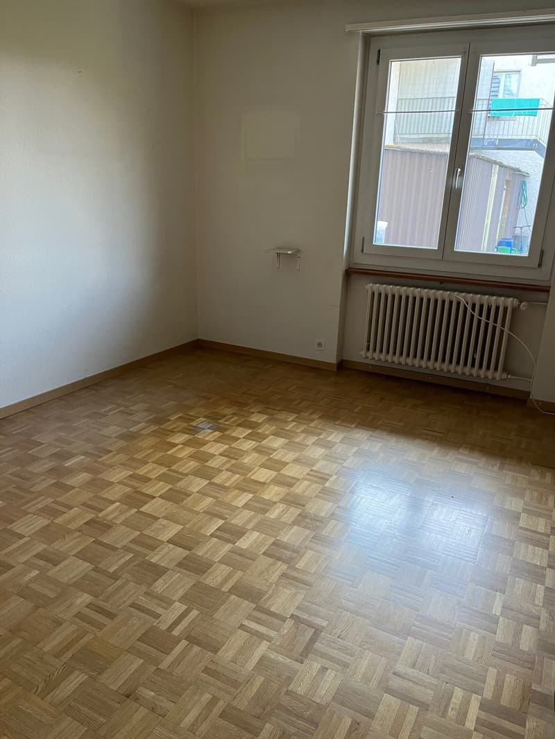 Helle 3-Zimmer-Wohnung mit Balkon in Büren an der Aare (4)