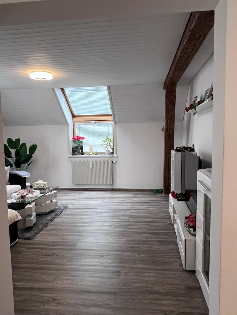3.5-Zimmerwohnung an zentraler Lage (2)