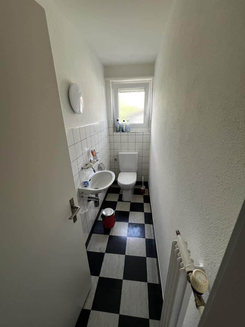 3.5-Zimmer-Wohnung in Sutz-Lattrigen mit direktem Gartensitzplatz (5)
