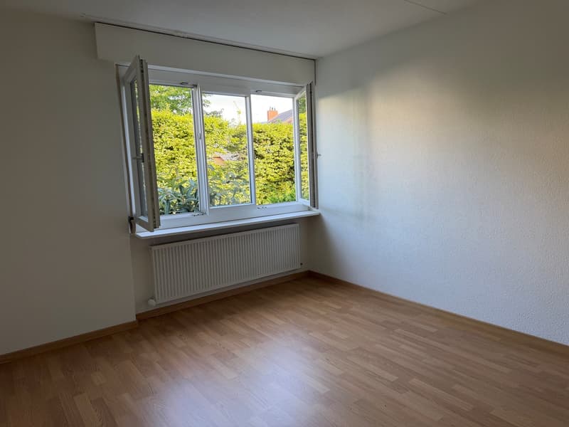 Helle 4.5-Zimmer-Wohnung im Erdgeschoss mit Gartensitzplatz (4)