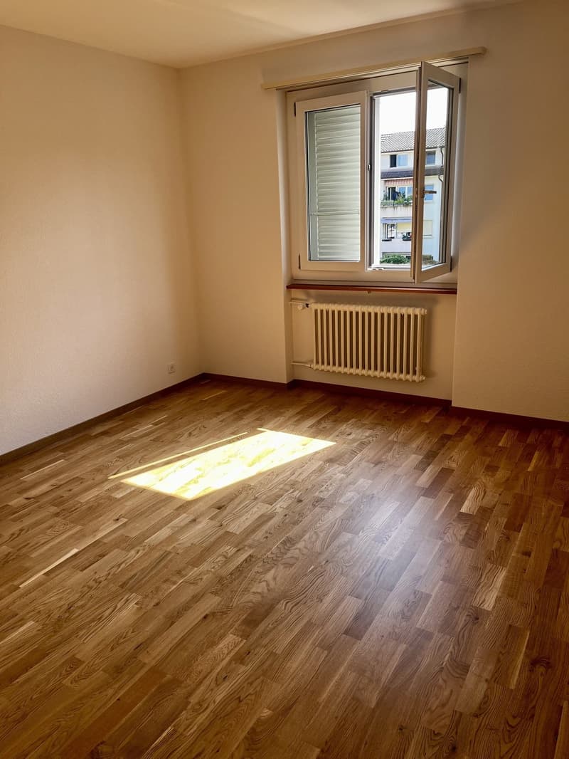 Helle 3-Zimmer-Wohnung mit Balkon in Büren an der Aare (7)