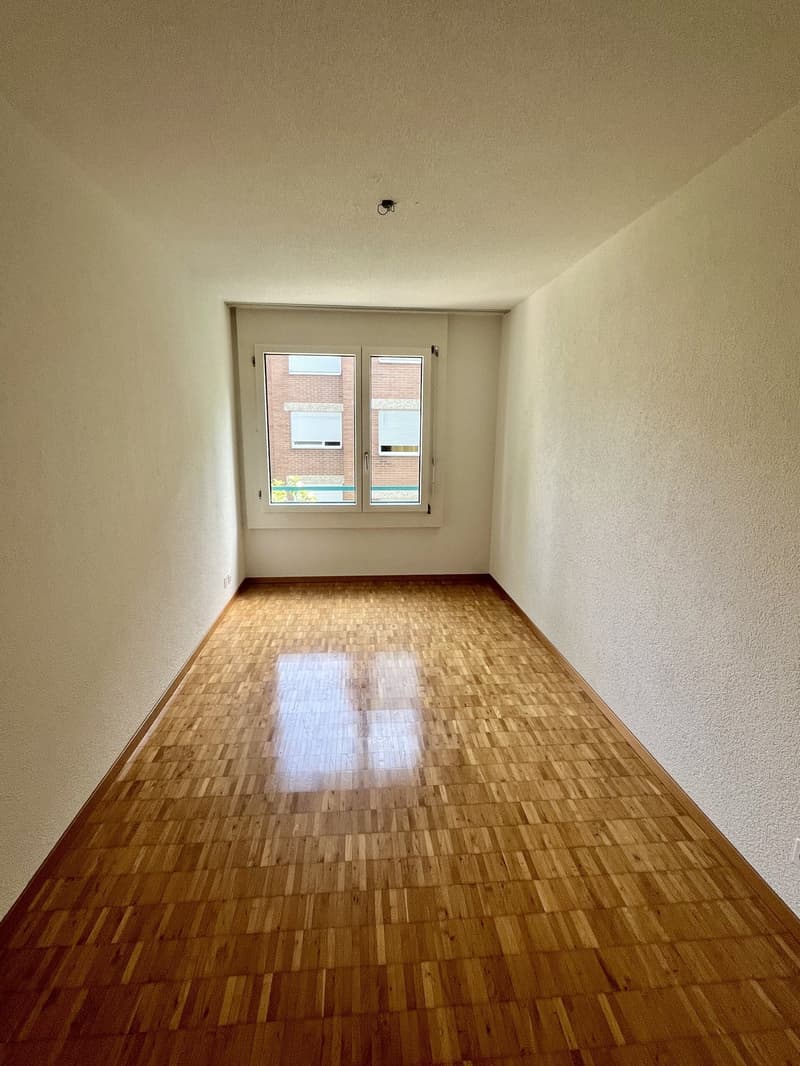Charmante 4.5-Zimmerwohnung nahe Zihl zum Mieten (13)