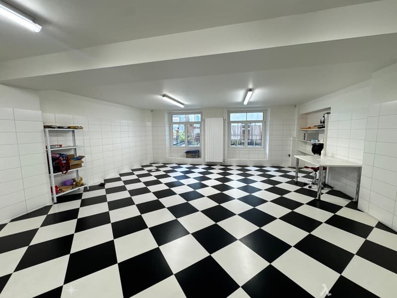 Charmantes Café Lokal an der Marktgasse 16/18 in Biel (4)