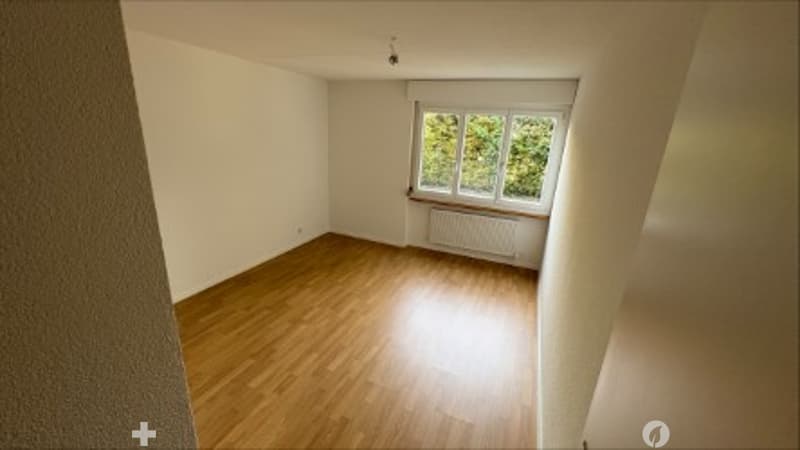 Helle 4.5-Zimmer-Wohnung im Erdgeschoss mit Gartensitzplatz (4)
