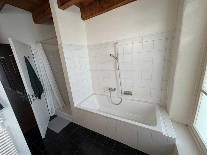 3,5 Zimmer-Duplexwohnung im Herzen von Nidau (11)