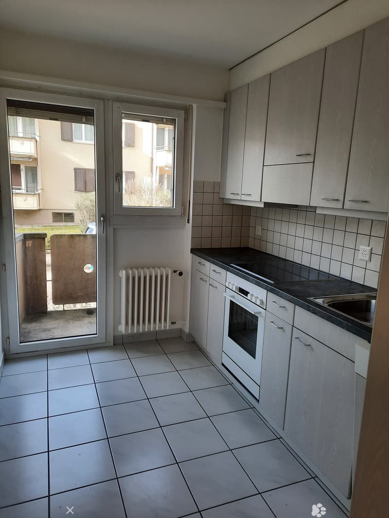 4-Zimmerwohnung am Erguelweg 10 in Biel (2)