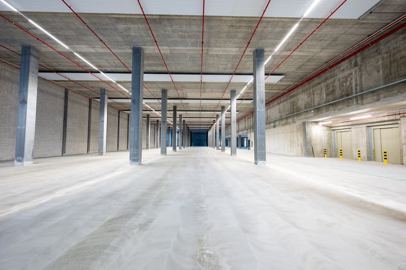 Moderne Lager oder Gewerbefläche an zentraler Lage (1)