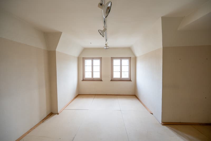 Herrschaftliche 6-Zimmer-Villa mit traumhafter Panoramasicht in Burg AG (2)