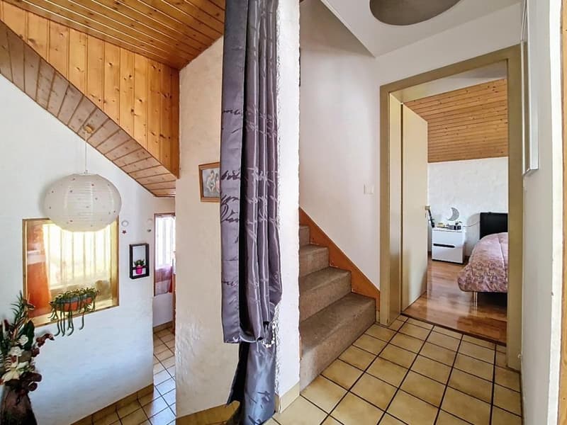 Fully, charmante maison de 5.5 pièces de 160 m2 avec garage et places de parc (8)