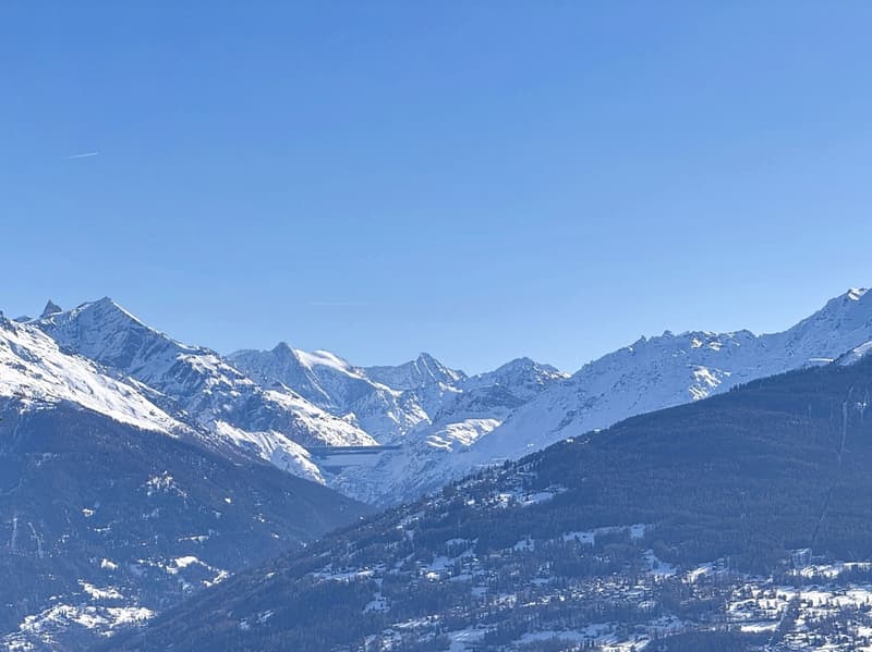 Arbaz, charmante maison de 6.5 pièces de 240 m2, avec places de parc et places couvertes (21)