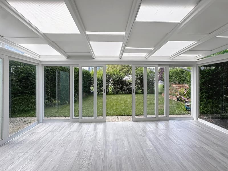 Sion – Appartement de 2.5 pièces au rez avec pelouse privative et garage-box, proche du centre-ville (5)