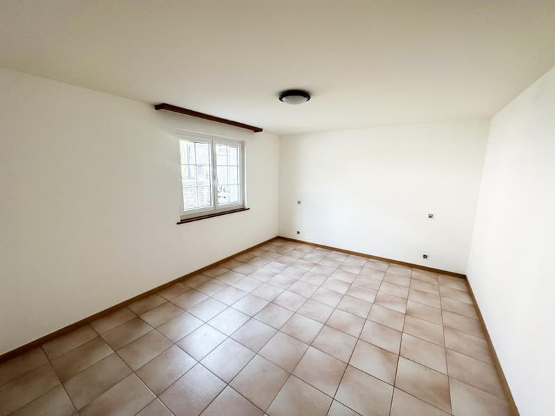 Vétroz , appartement de 2.5 pièces avec terrasse – Rez-de-villa avec place de parc (5)