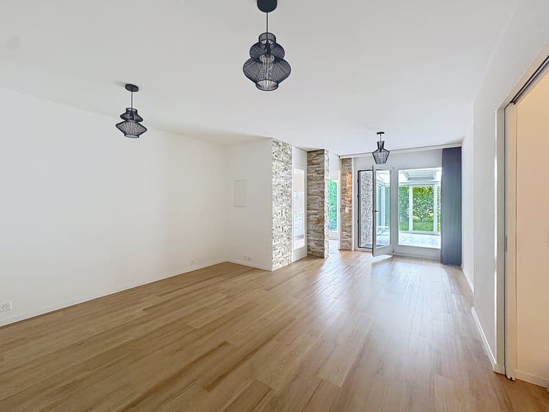 Sion – Appartement de 2.5 pièces au rez avec pelouse privative et garage-box, proche du centre-ville (6)