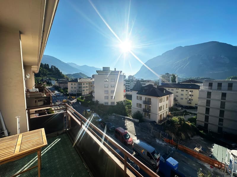 Sierre, appartement de 3.5 pièces dans le quartier de Ste-Croix, sans place de parc (2)