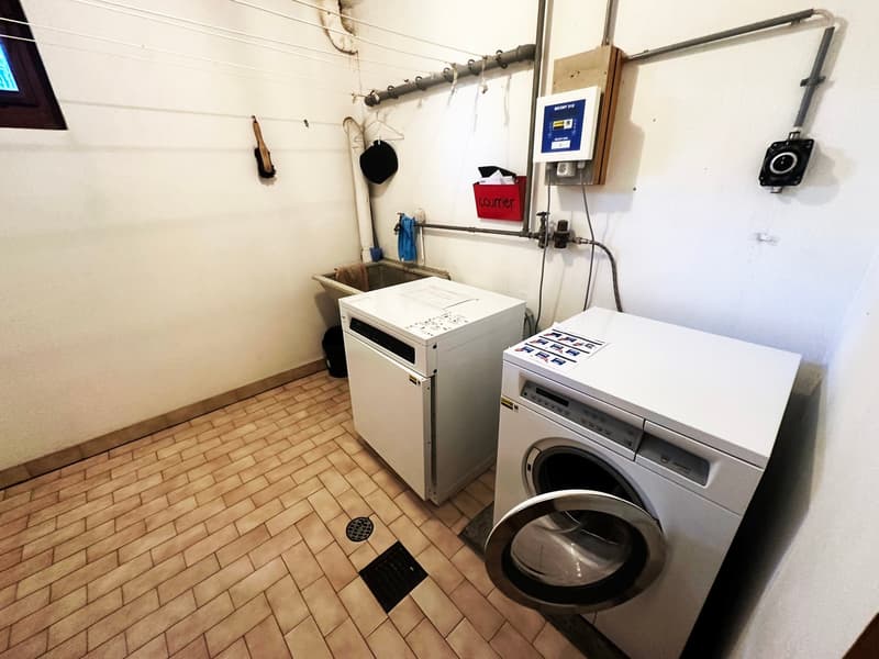 Sierre, appartement de 3.5 pièces dans le quartier de Ste-Croix, sans place de parc (16)