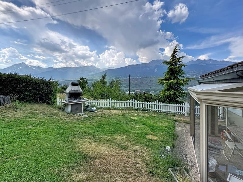 Sion, villa de 5.5 pièces de 197m2 sur les hauts de Bramois, en pleine nature, garage, couvert (23)