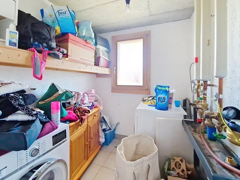 Arbaz, chalet de 5.5 pièces de 175 m2 avec garage et places de parc (20)