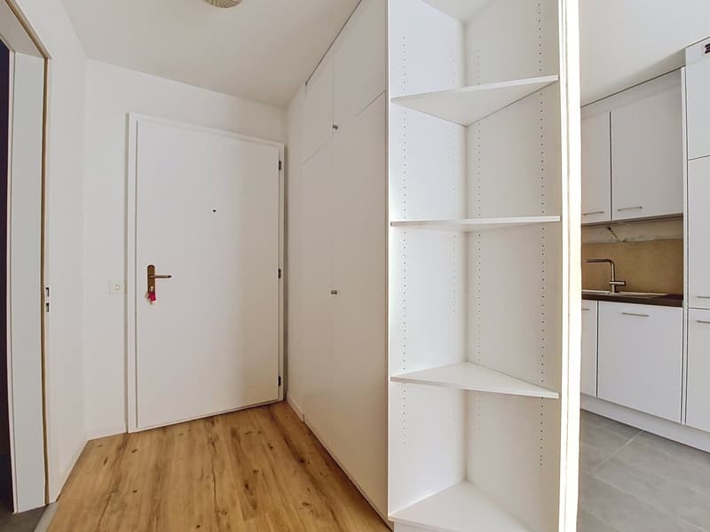 Sion, appartement de 2.5 pièces rénové à l’ouest de la ville avec place de parc (4)