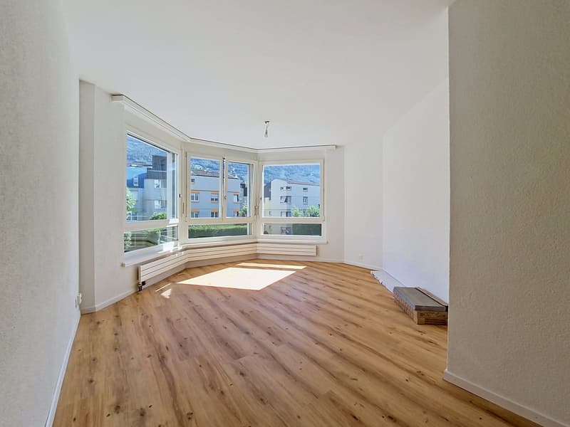 Sion, appartement de 2.5 pièces rénové à l’ouest de la ville avec place de parc (1)