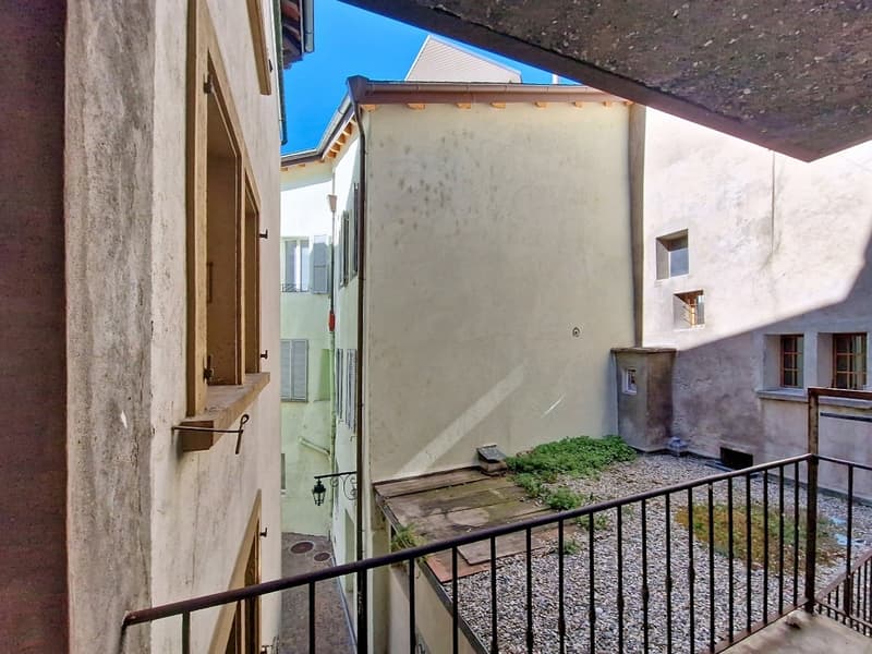 Sion, appartement de 2.5 P de 74m2 au cœur de la vieille-ville avec cachet à rénover complétement (10)