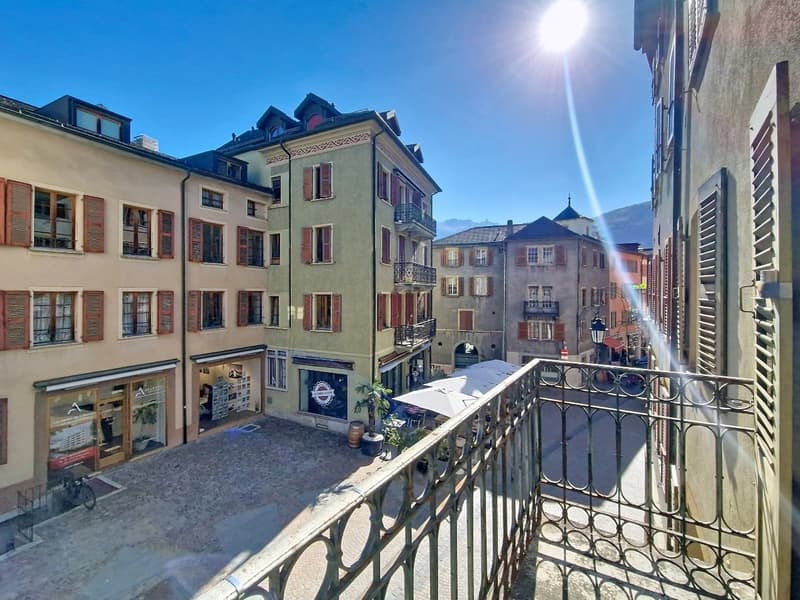 Sion, appartement de 2.5 P de 74m2 au cœur de la vieille-ville avec cachet à rénover complétement (7)