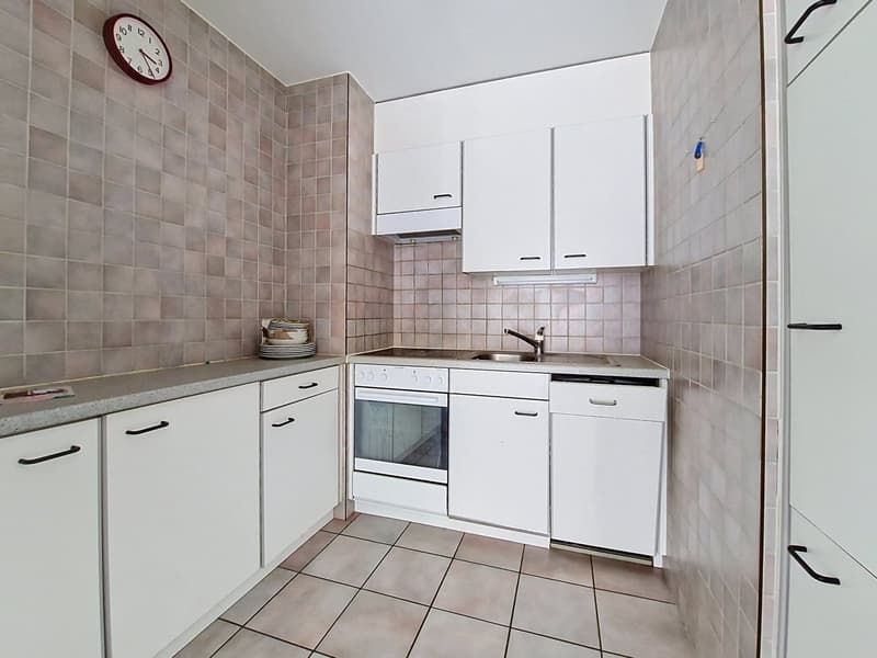 Sion, appartement de 3.5 pièces à l’ouest de la ville avec place de parc (1)