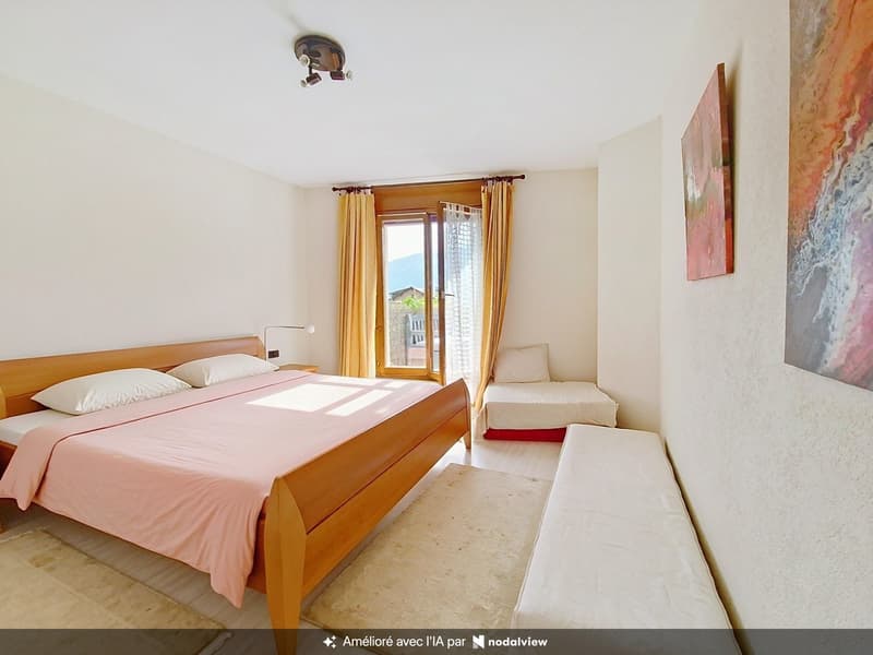 Erde, appartement de 4.5 pièces au centre du village avec 2 places de parc (11)