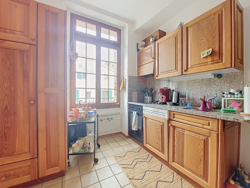 Sion, appartement de 3.5 pièces de 89 m2 au cœur de la vieille ville avec balcon (4)